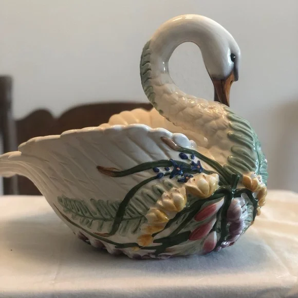 Vintage Fitz & Flyod Swan Ceramic Potpourri/ Cancel holder